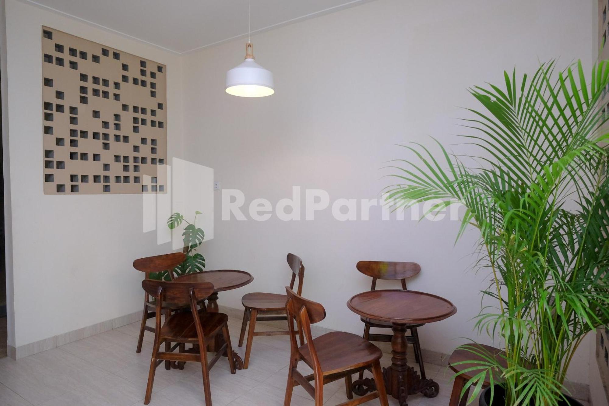 Ndliman House Near Ugm Jogja Mitra Reddoorz Hotel Kejayan Bagian luar foto