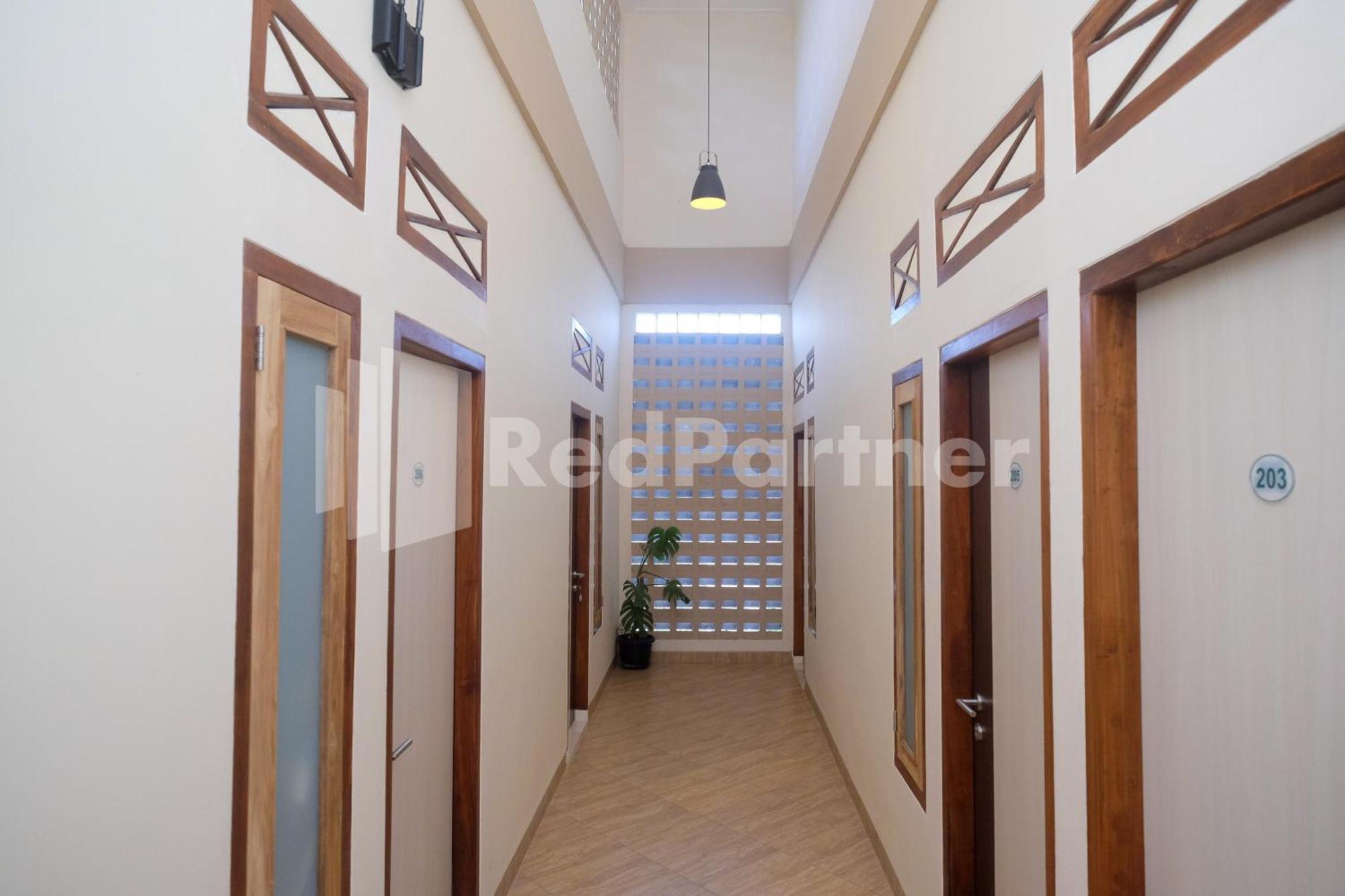 Ndliman House Near Ugm Jogja Mitra Reddoorz Hotel Kejayan Bagian luar foto