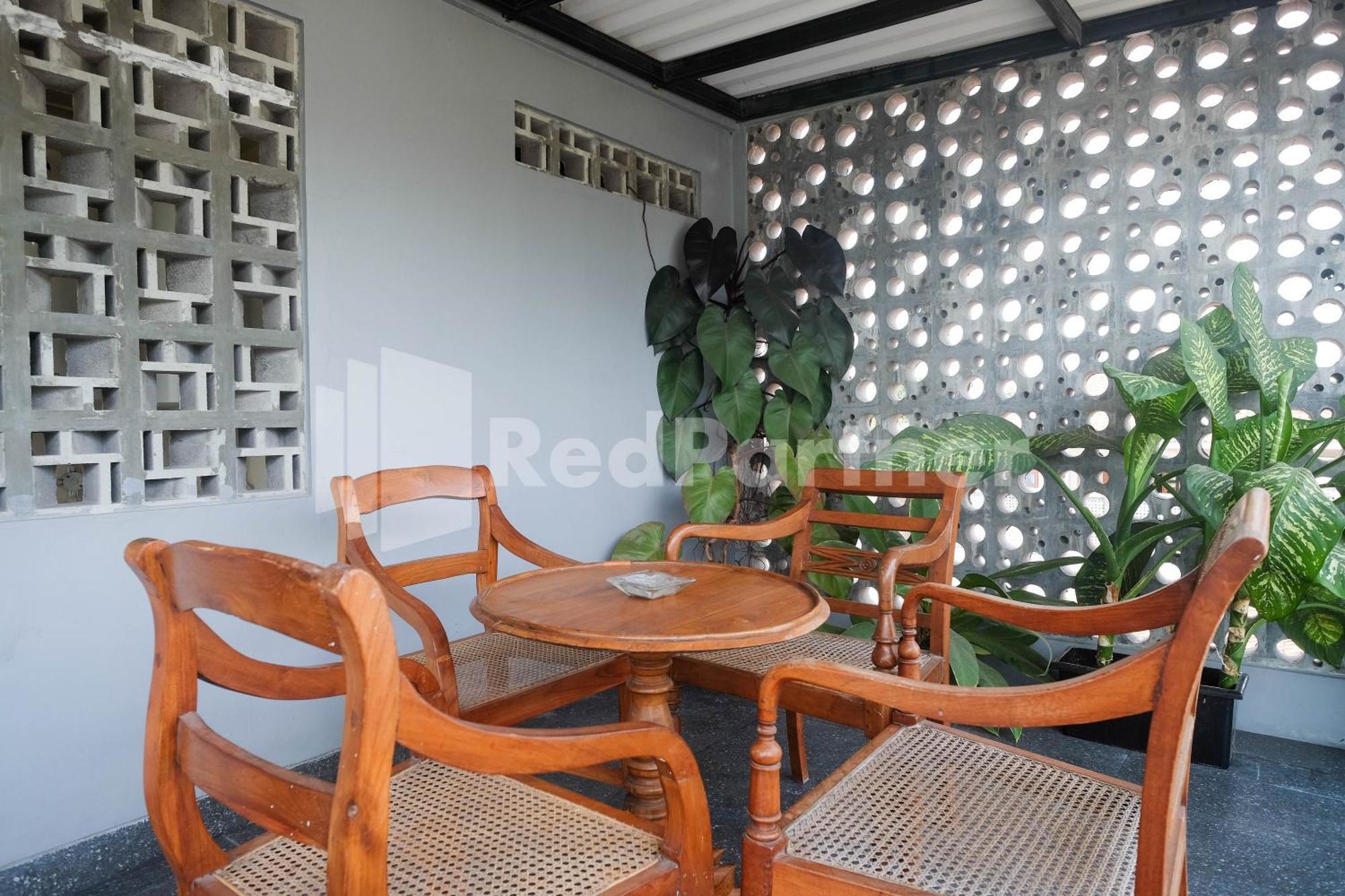 Ndliman House Near Ugm Jogja Mitra Reddoorz Hotel Kejayan Bagian luar foto