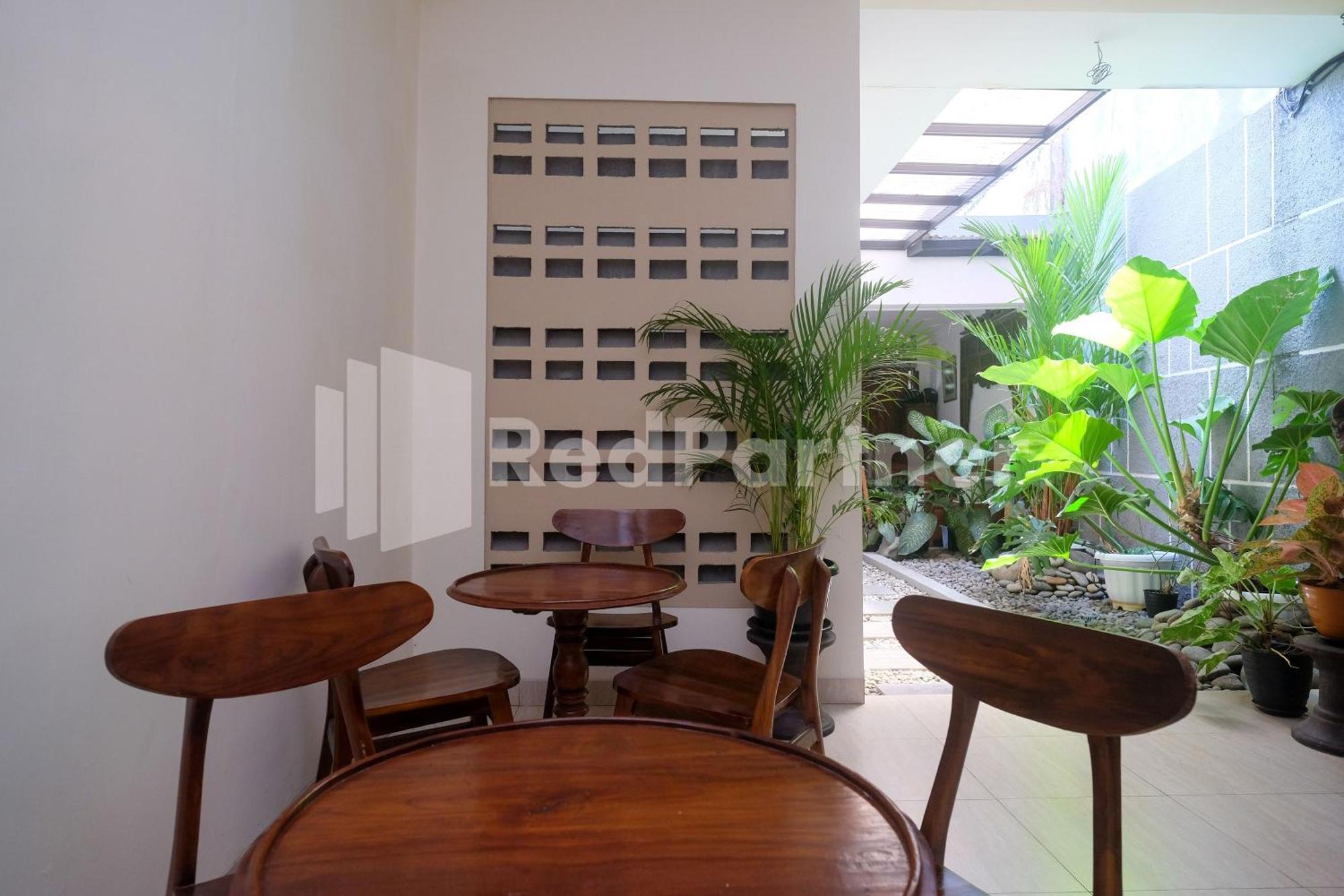 Ndliman House Near Ugm Jogja Mitra Reddoorz Hotel Kejayan Bagian luar foto