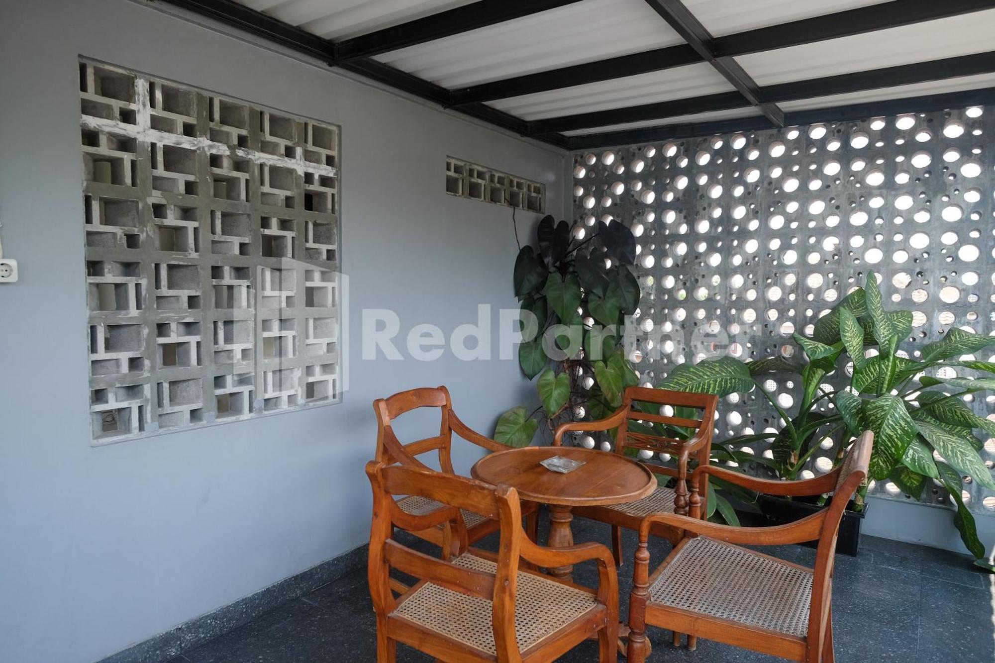 Ndliman House Near Ugm Jogja Mitra Reddoorz Hotel Kejayan Bagian luar foto